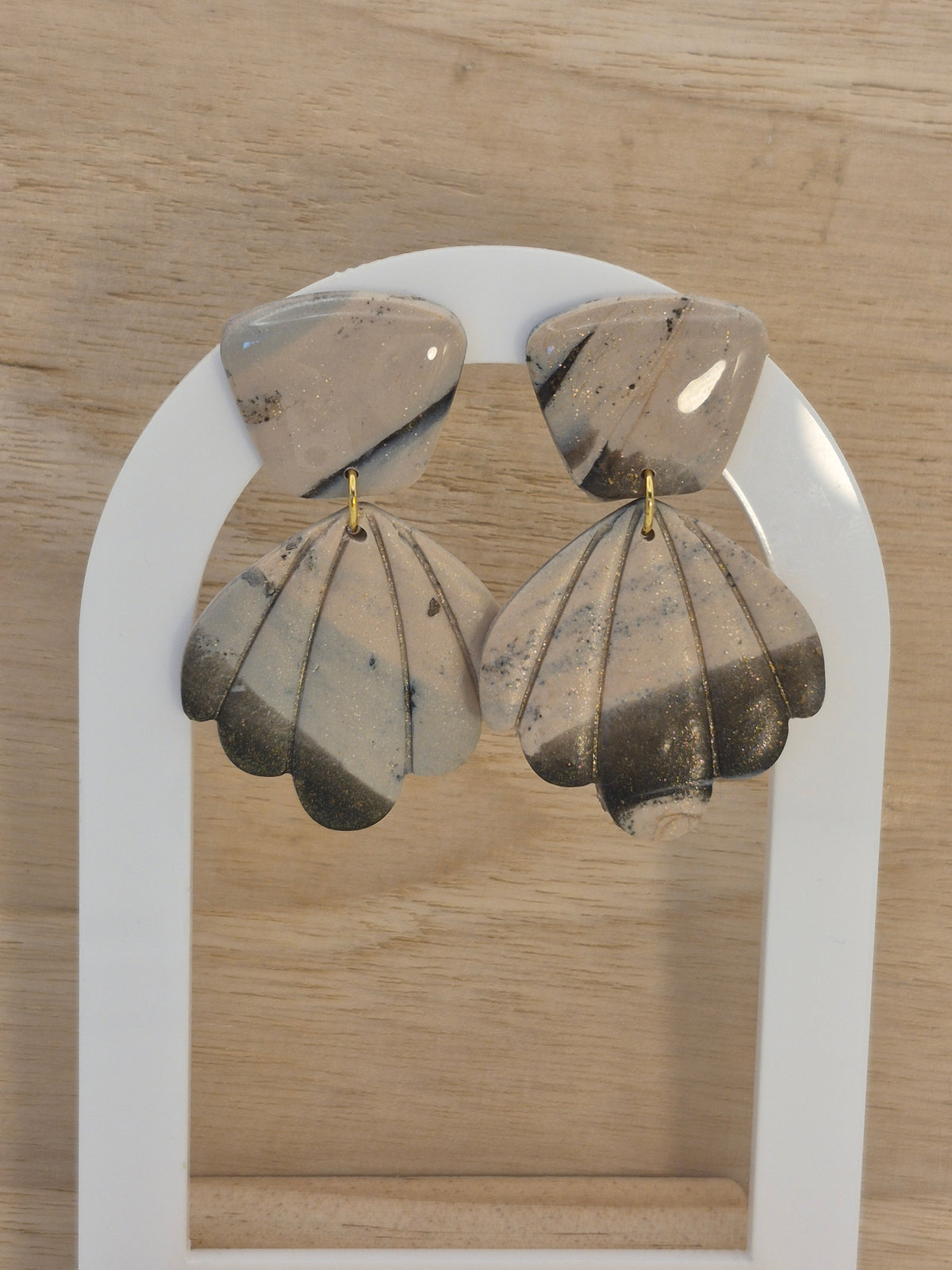 Unique - Chic Grey 3